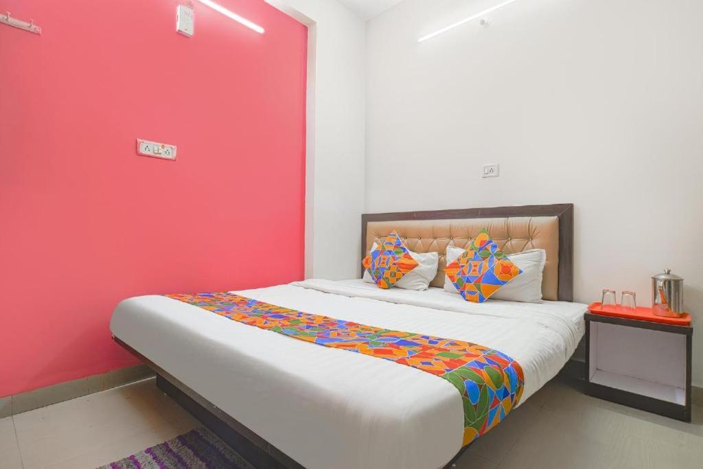 אינדורה Hotel Royal Palace מראה חיצוני תמונה
