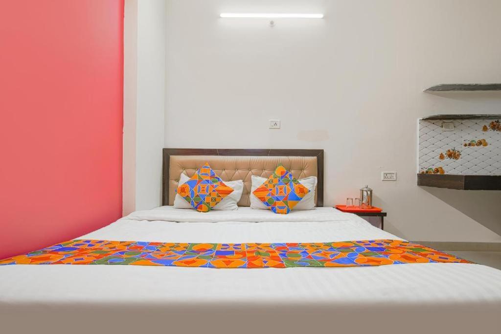 אינדורה Hotel Royal Palace מראה חיצוני תמונה